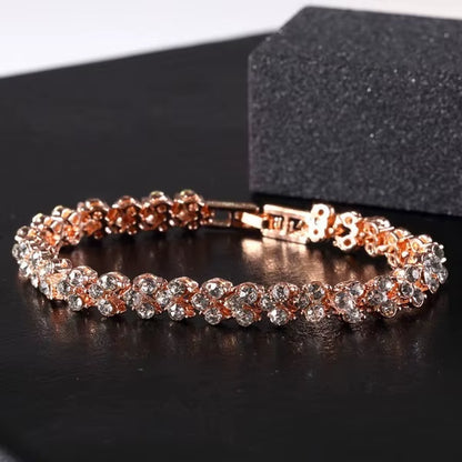 Love Braided Leaf Bracelet Charm Crystal Wedding Bracelets for Women Anniversary Valentines Day Gift Jewelry Pulseras Mujer